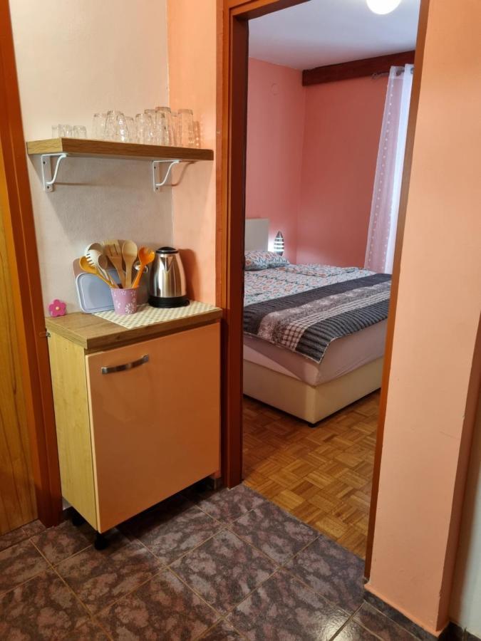 Apartments Jelena 佩罗杰 外观 照片