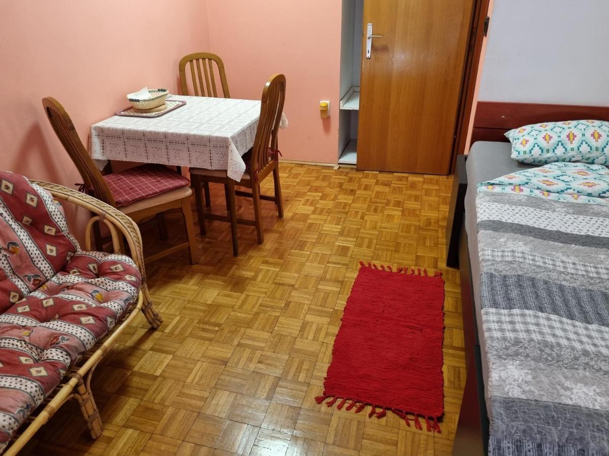 Apartments Jelena 佩罗杰 外观 照片